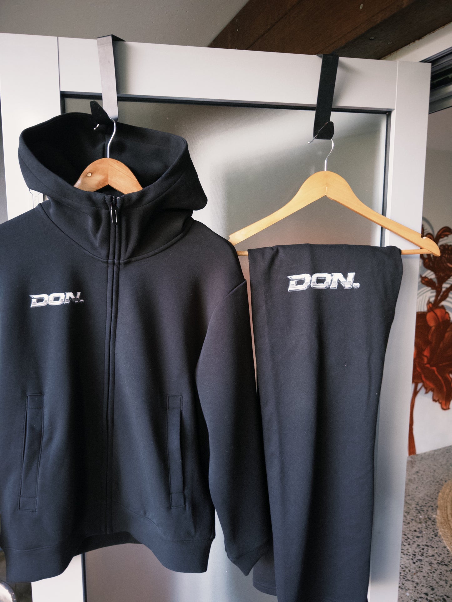 DON. TECH - BLACK